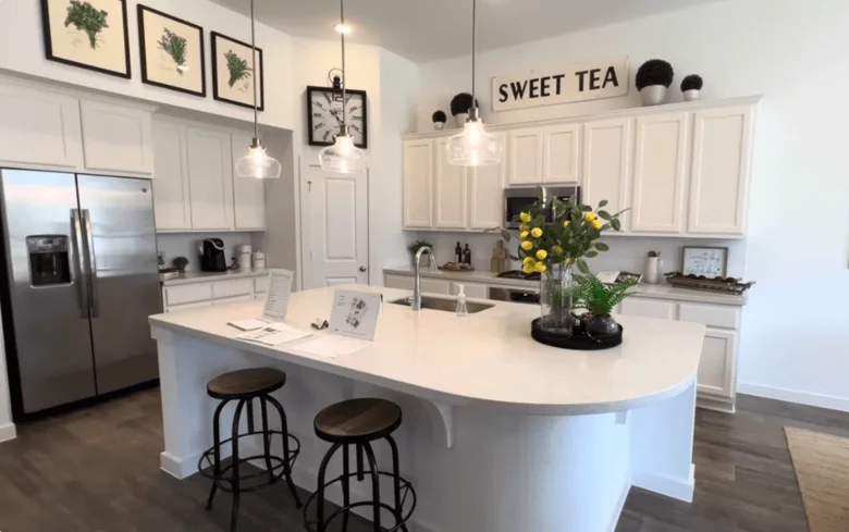 Modern vs Traditional Kitchen